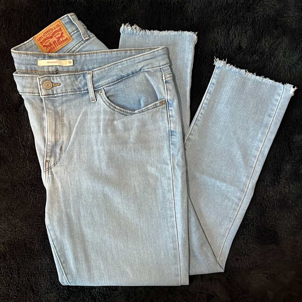 Levi’s 711 Skinny